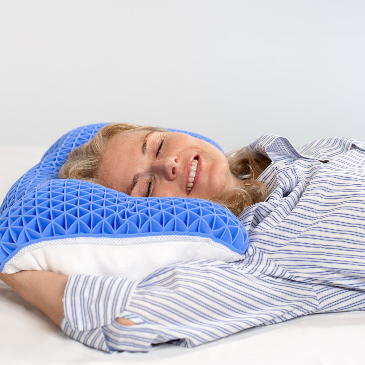 AirFlow™ ergonomisk kølende pude - Perfekt til varme nætter & sensitiv hud